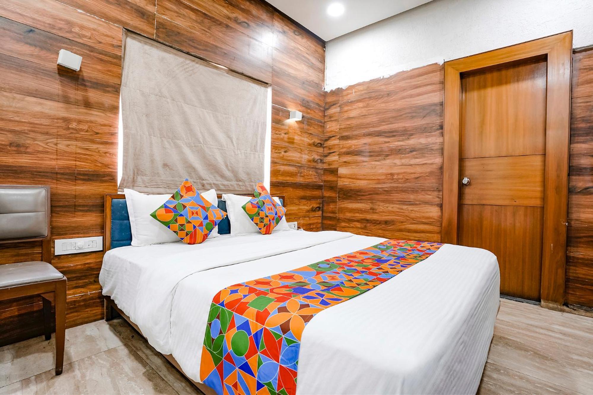 Fabhotel Kyra - Near Airport Road 아흐메다바드 외부 사진