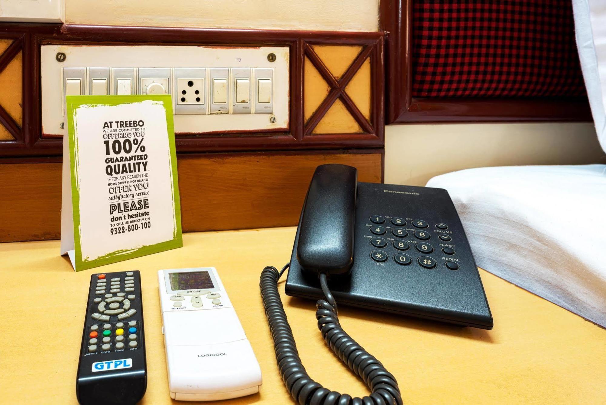 Fabhotel Kyra - Near Airport Road 아흐메다바드 외부 사진