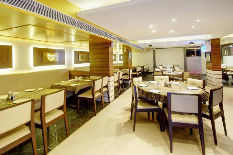 Fabhotel Kyra - Near Airport Road 아흐메다바드 외부 사진