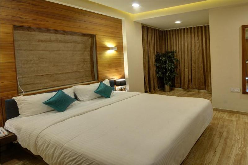 Fabhotel Kyra - Near Airport Road 아흐메다바드 외부 사진
